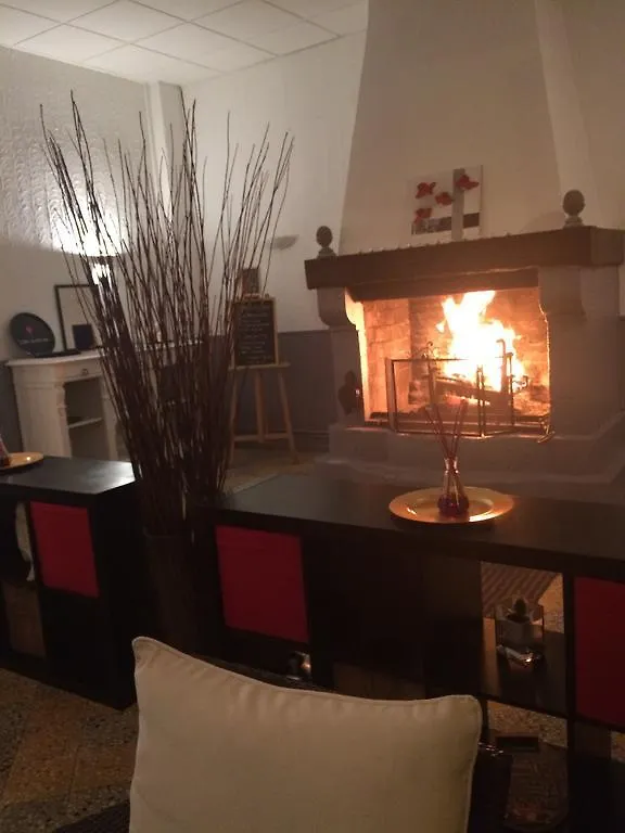 Hotel Restaurant Le Commerce Auriol 2*,  فرنسا