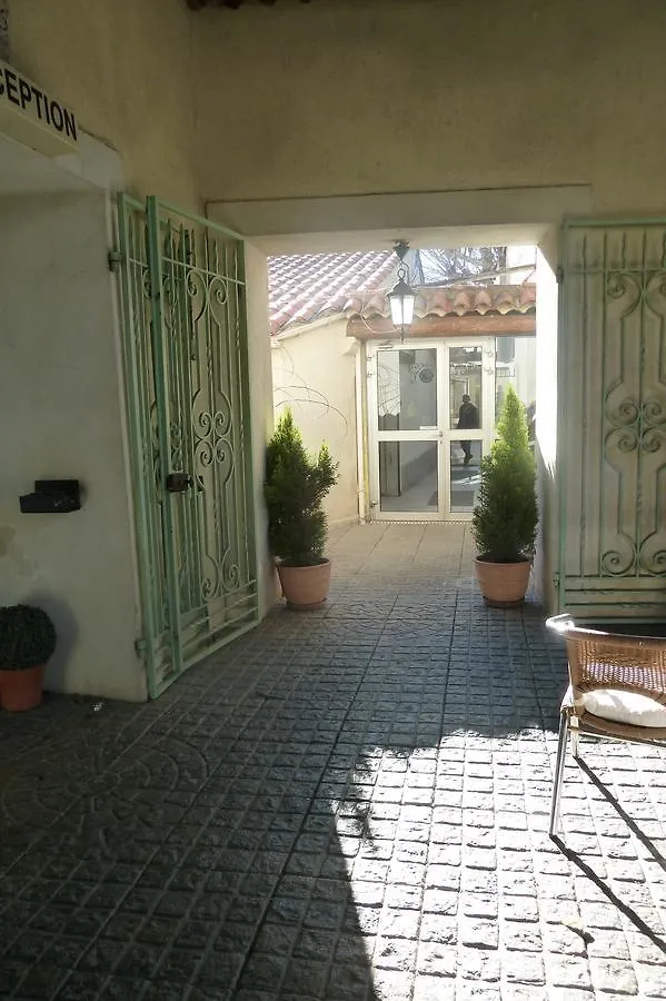 Hotel Restaurant Le Commerce Auriol فرنسا